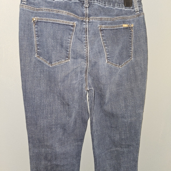 Chico's Slimming Girlfriend Ankle Womans Jeans Size 1 - Picture 10 of 12